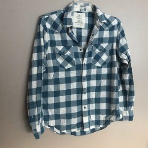 American eagle button down